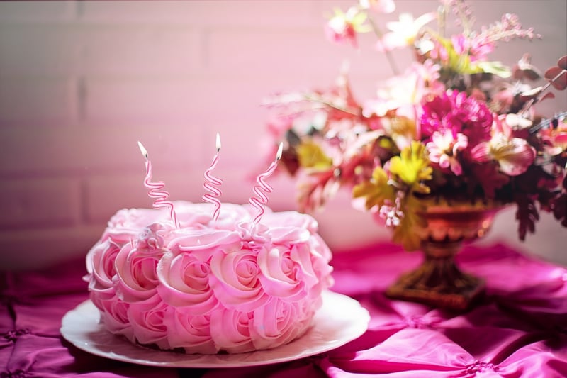 Nature-Inspired Cake